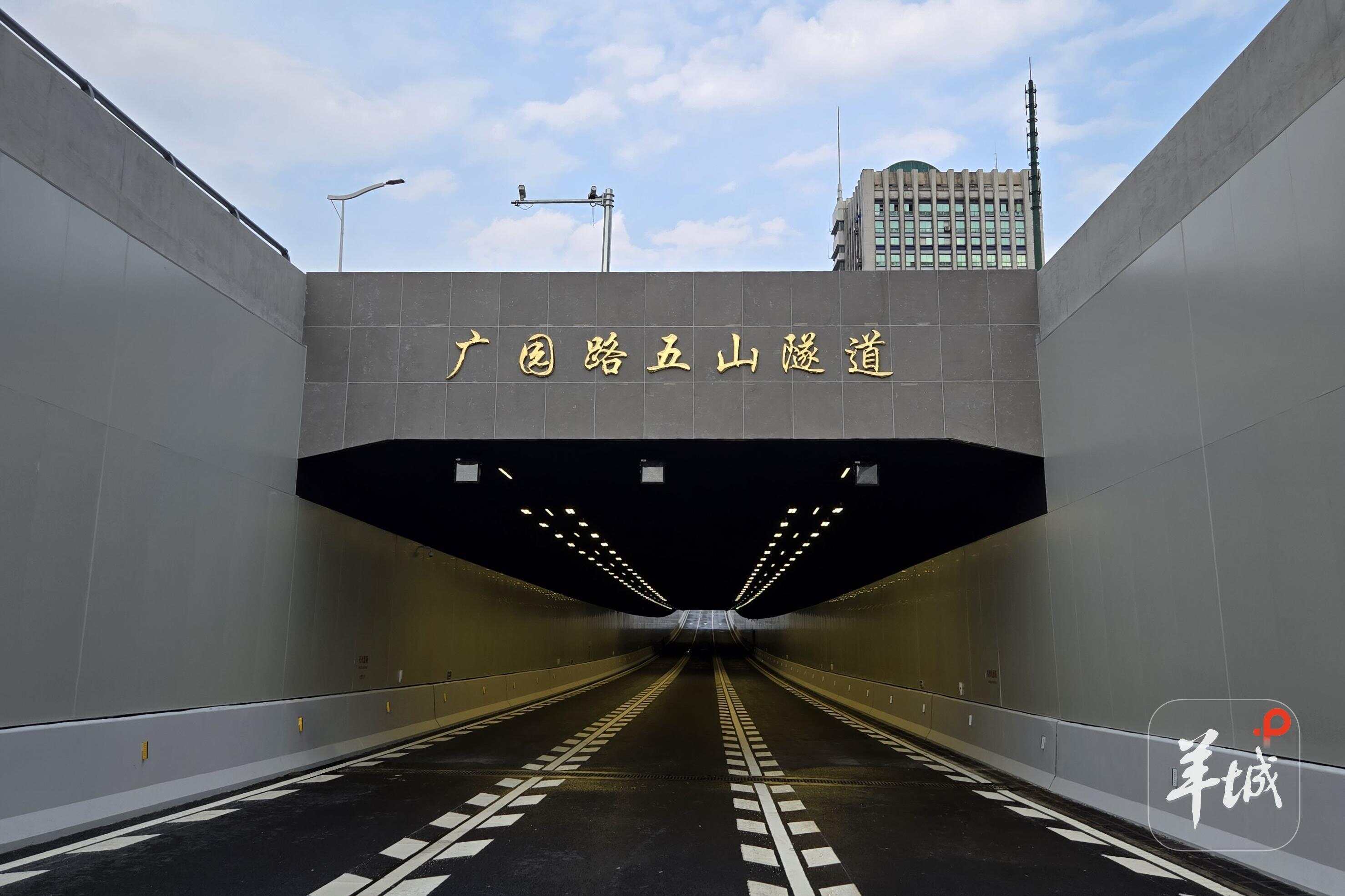 广州五山路与广园路立交工程通车试运行